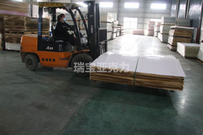 童裝店亞克力板材廣告diy需要什么工具