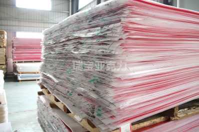 鋁板和亞克力板材哪個好散熱