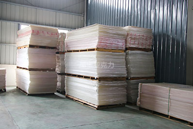 亞克力廣告板會掉色嗎