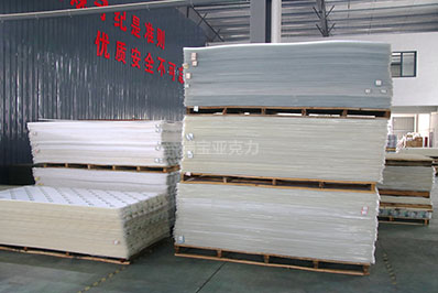 玻璃和亞克力板材哪個更隔音